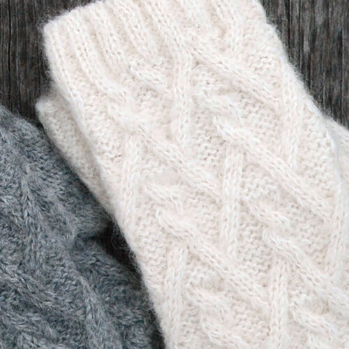 Lattice Cable Knit Mittens