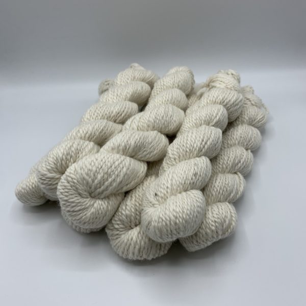 Chunky 2-Ply Alpaca Yarn in White
